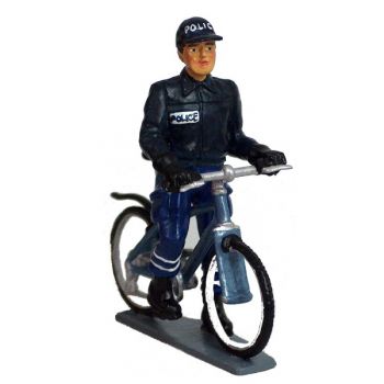 Policier &agrave; VTT
