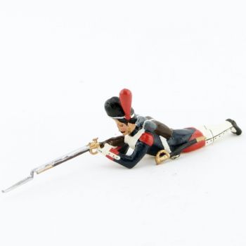 grenadier de la garde couch&eacute;, fusil en joue