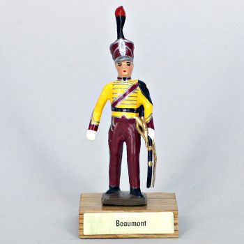 g&eacute;n&eacute;ral Beaumont sur socle bois