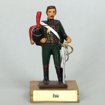 g&eacute;n&eacute;ral Ebl&eacute; sur socle bois
