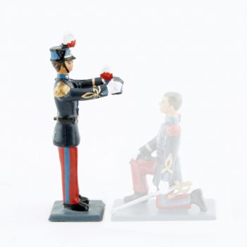 El&egrave;ve 3e ann&eacute;e remettant casoar - Saint-Cyr (MHKits)