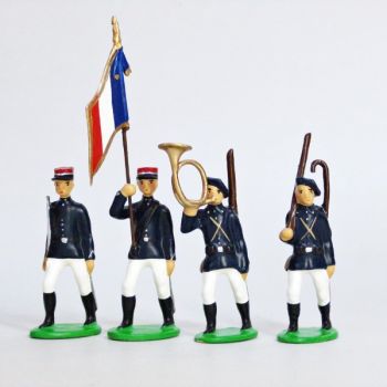 Chasseurs alpins, tenue d'été (pantalon blanc), ensemble de 4 figurines