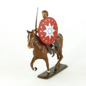 cavalier gaulois, casque ail&eacute;, avec glaive et bouclier