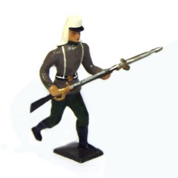 fantassin de la l&eacute;gion &eacute;trang&egrave;re &agrave; l'assaut