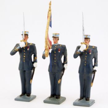 garde au drapeau de l'EMIA (&Eacute;cole militaire interarmes), ens. de 3 personnages