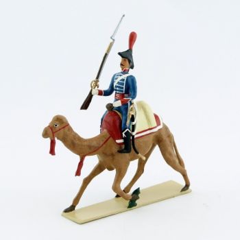 grenadier du r&eacute;giment de dromadaires, fusil &agrave; la main
