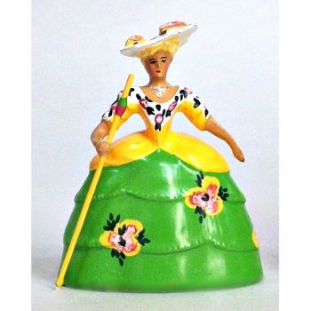 Marie-Antoinette en berg&egrave;re, robe jaune et verte (anc. 0449A-2)