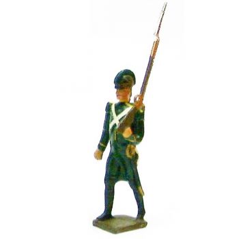 fantassin des chasseurs (1794), fusil sur l'&eacute;paule gauche