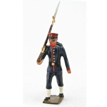 fantassin de l'infanterie japonaise au d&eacute;fil&eacute;