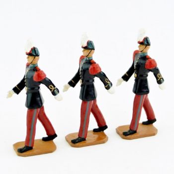 ens. de 3 Saint-cyriens &laquo; sortis de l'Enfer &raquo; (&laquo; P&eacute;kin de Bahut &raquo;)