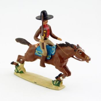 Cavalier avec fusil sur cheval au galop