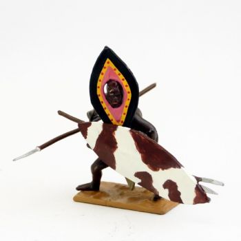 zoulou baiss&eacute; en avant