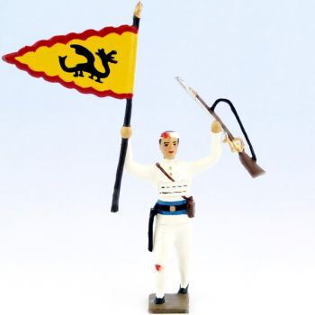 Colonial bless&eacute; rapportant un drapeau chinois