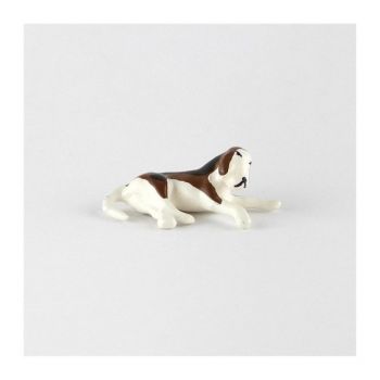 Chien de chasse &agrave; courre (Beagle) couch&eacute;