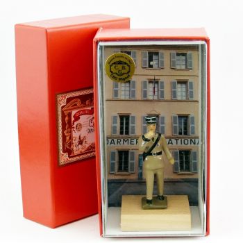 gendarme sifflant, tenue sable (gendarme de Saint-Tropez) en coffret de pr&eacute;senta