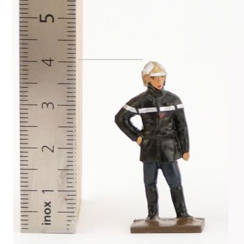pompier, main sur la hanche (collection ''minis'' h.40 mm)