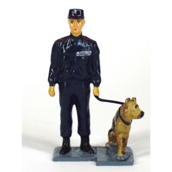 Ma&icirc;tre-chien des douanes