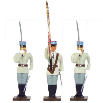 garde à l'étendard de l'EAABC (EMS, Saumur), ens. de 3 pers.