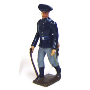 officier des chasseurs alpins avec gu&ecirc;tres et canne