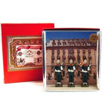 Garde au fanion des Pompiers, ens. de 3 p. en coffret