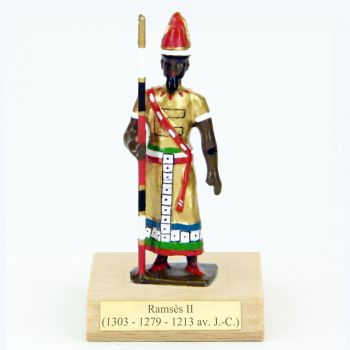 Rams&egrave;s II sur socle bois