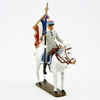 porte-étendard de l'EAABC à cheval