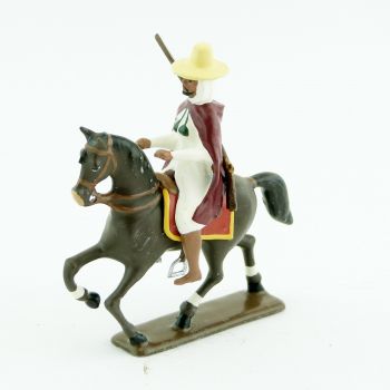 Goumier à cheval cape Bordeaux et chapeau de paille