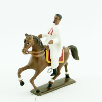 Goumier à cheval en blanc, tête nue