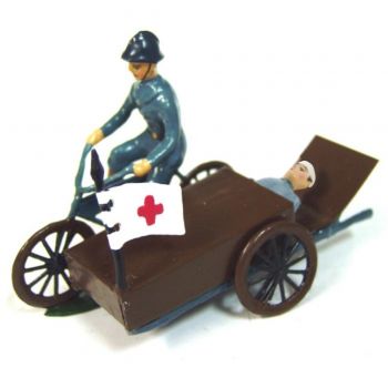 Motocycliste transportant blessé sur side-car ambulance