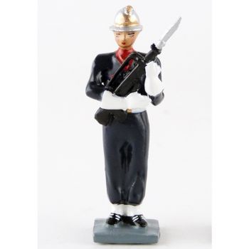 pompier avec Famas (garde au fanion ou garde au drapeau)