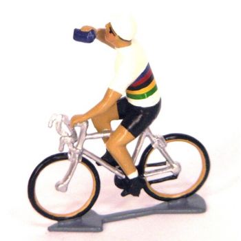 Champion du monde buvant &agrave; la gourde