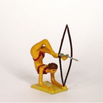 Joyce Colleano (tirant &agrave; l'arc avec ses pieds)