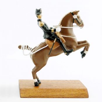 Courbette, cavalier du Cadre Noir, grand mod&egrave;le (h. 85 mm)