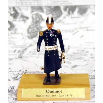 mar&eacute;chal Oudinot sur socle bois